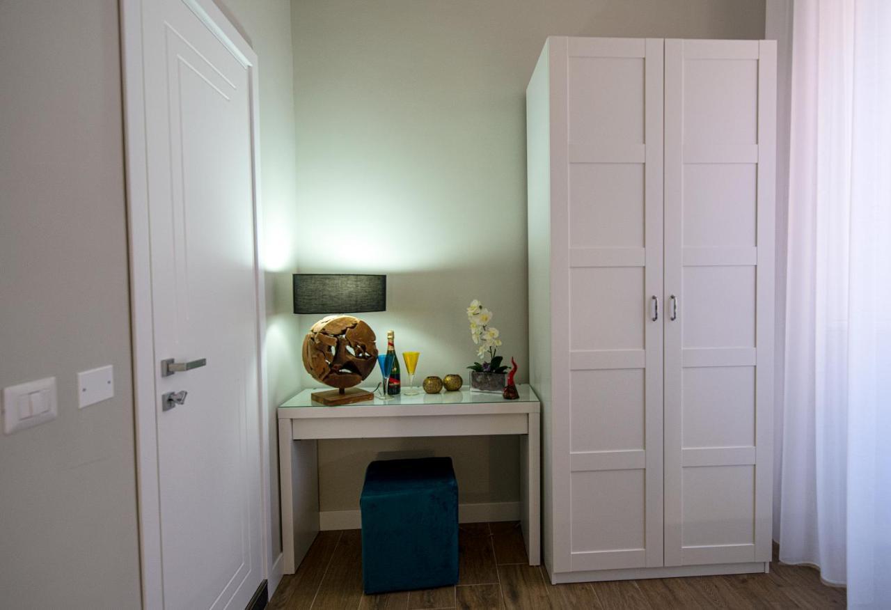 Vivi A Napoli Bed & Breakfast Bagian luar foto