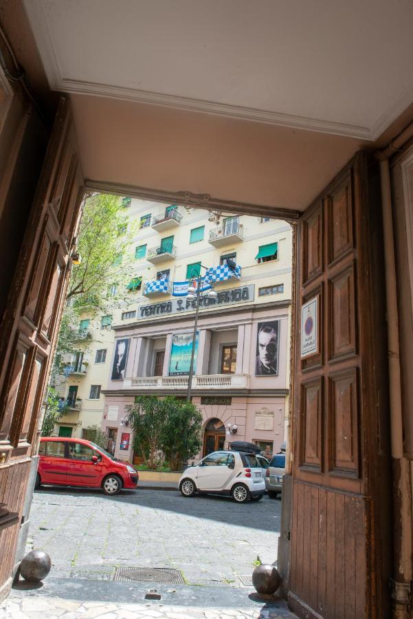 Vivi A Napoli Bed & Breakfast Bagian luar foto